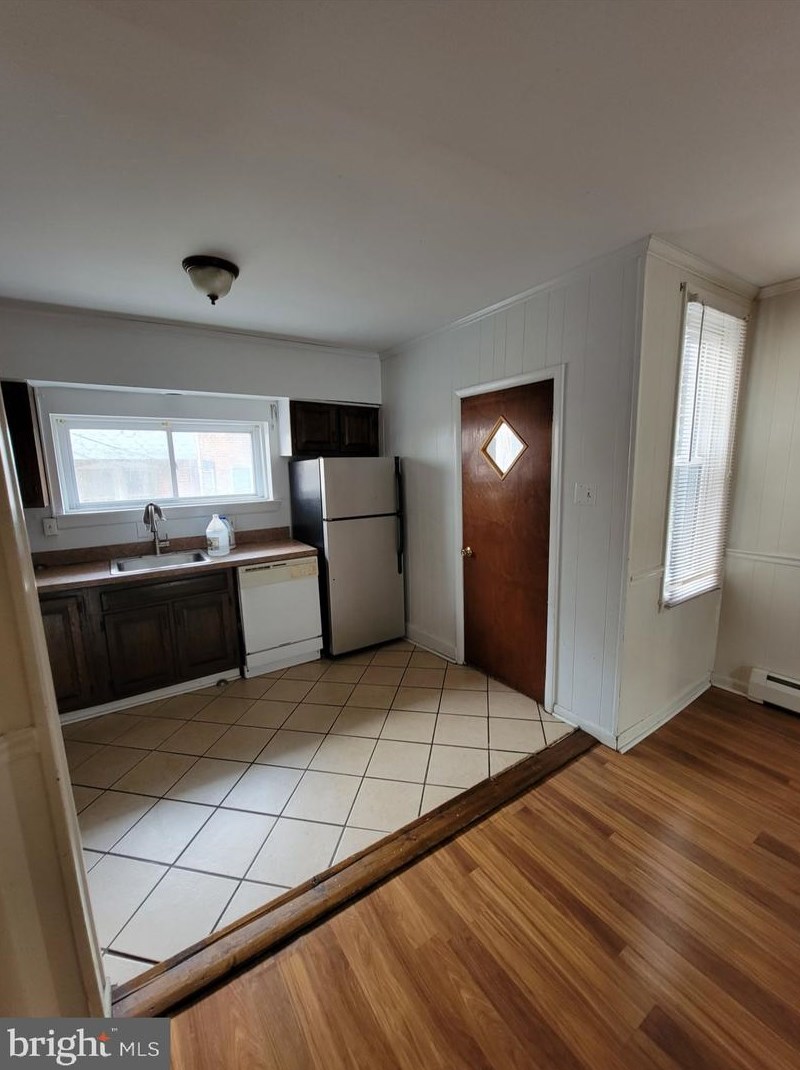 321 Greenway Ave, Darby PA  19023-2618 exterior