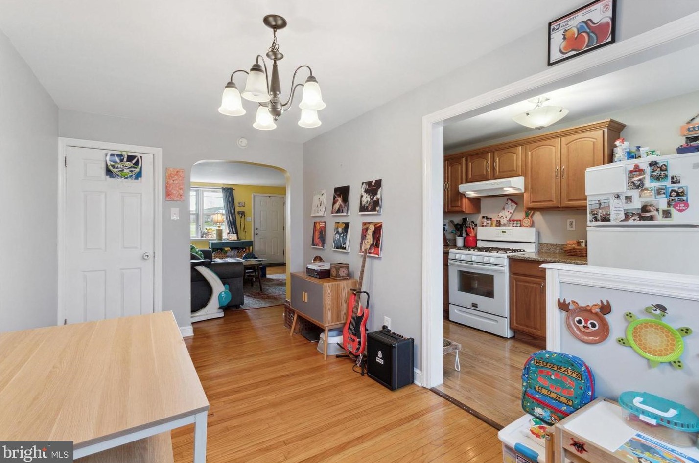 808 Ashland Ave, Manor PA  19036-1625 exterior