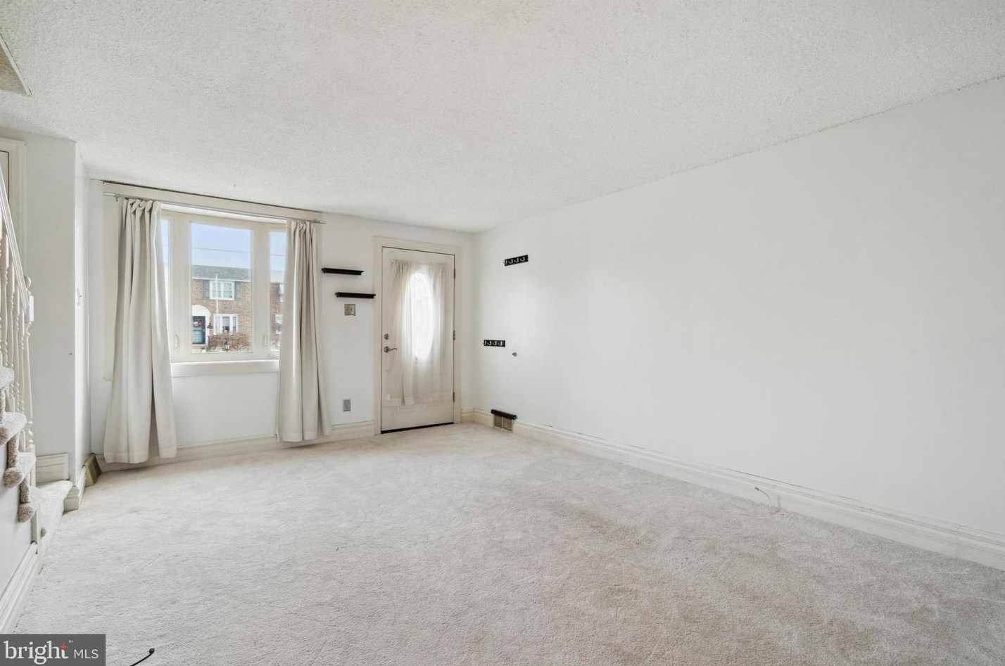 1060 Oakwood Dr, Manor PA  19036-1513 exterior