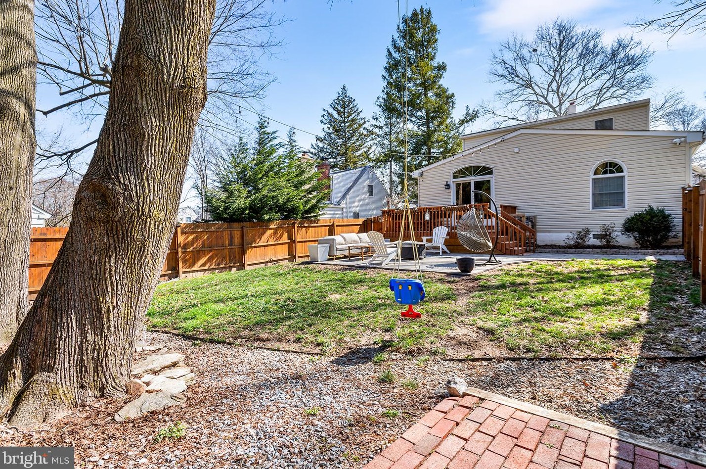 8 Spring St, Media PA  19063-1505 exterior