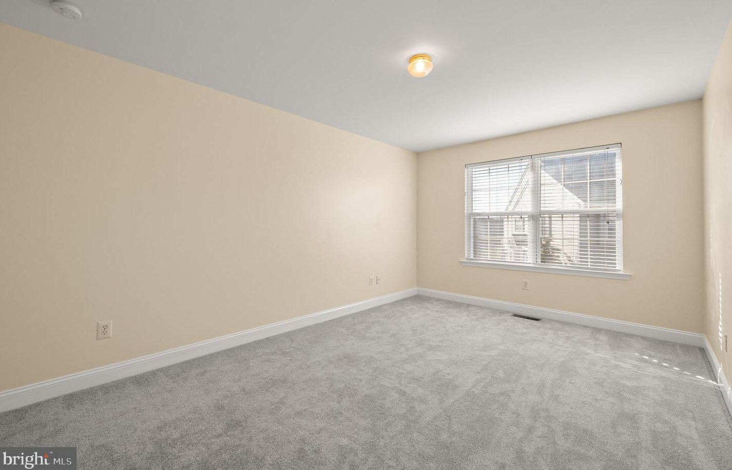 133 Portsmouth Cir, Glen Mills PA  19342-2603 exterior