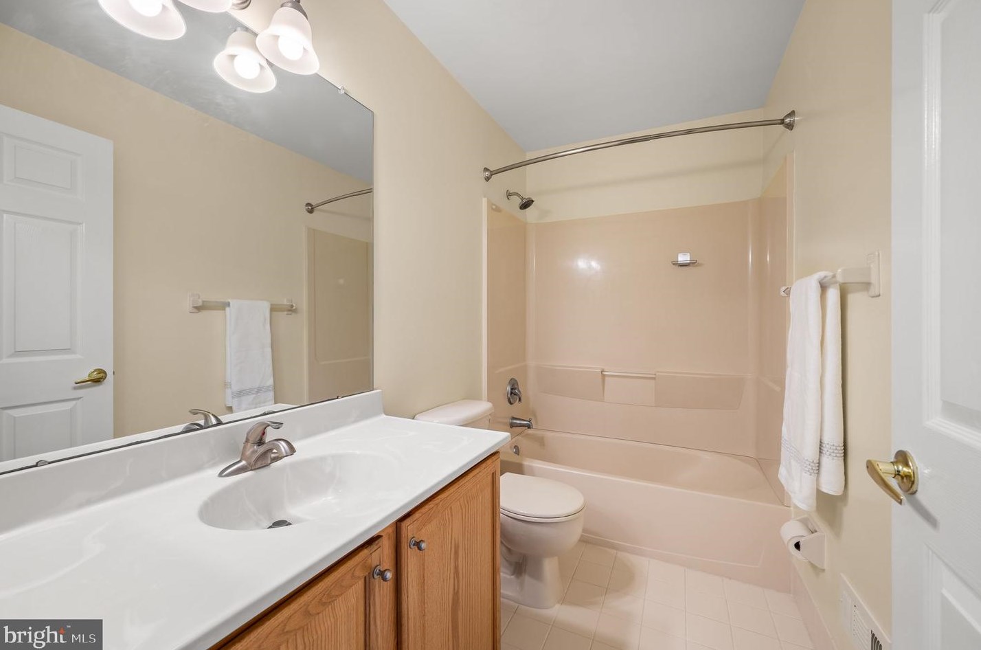 133 Portsmouth Cir, Glen Mills PA  19342-2603 exterior
