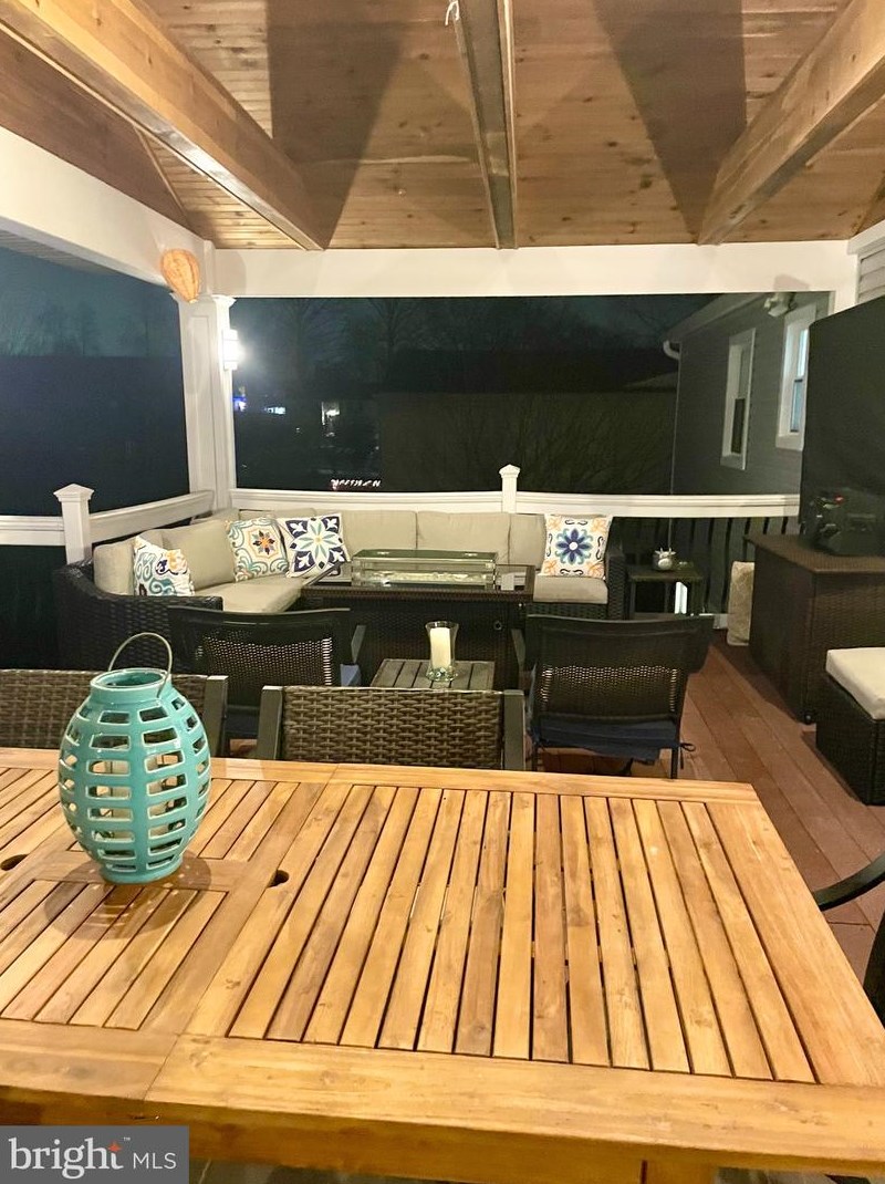 42 Scott Ln, Chester PA 19015-3014 exterior