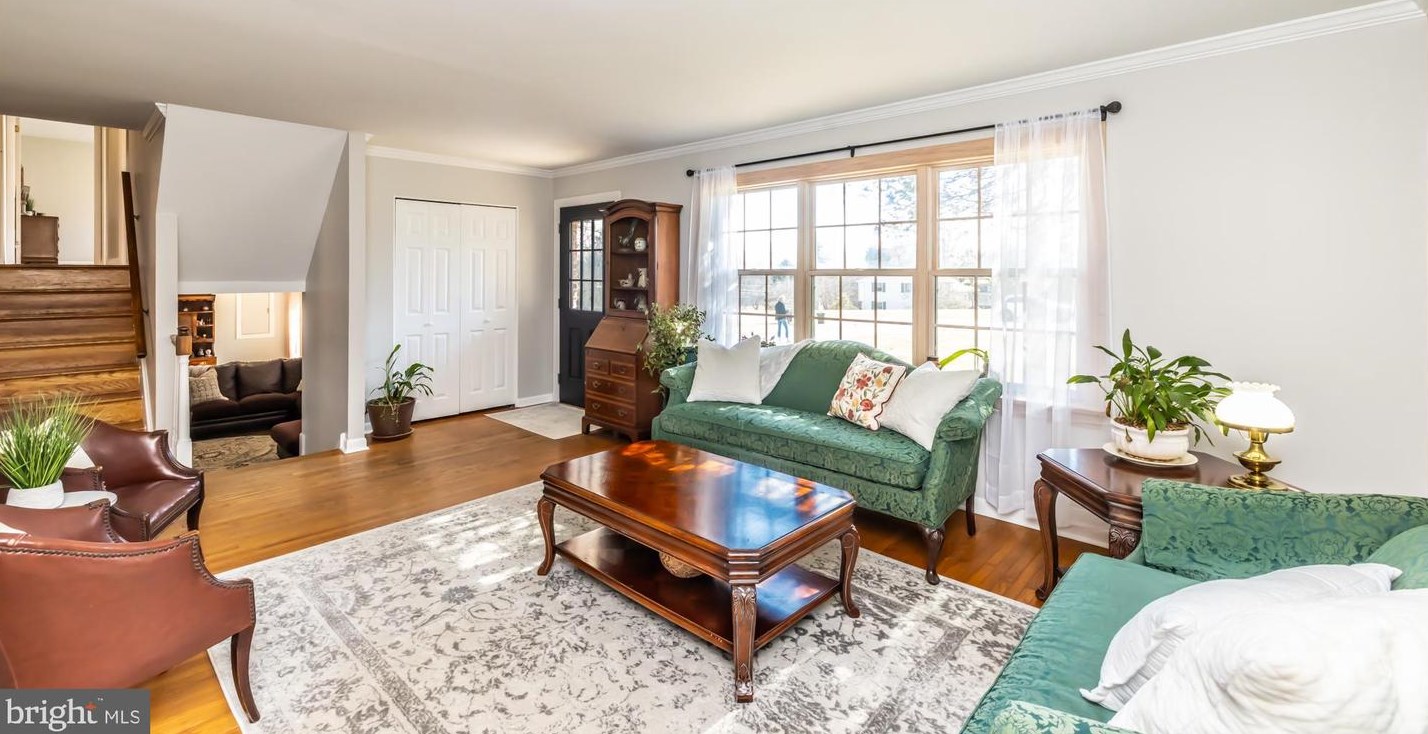 3 Denise Dr, Thornton PA  19373-1008 exterior