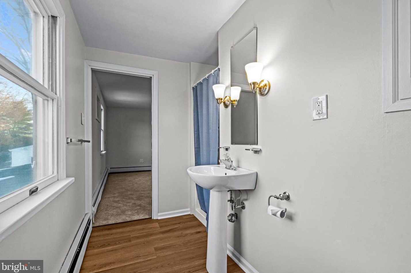 7 Longwood Dr, Wayne PA  19087-2922 exterior