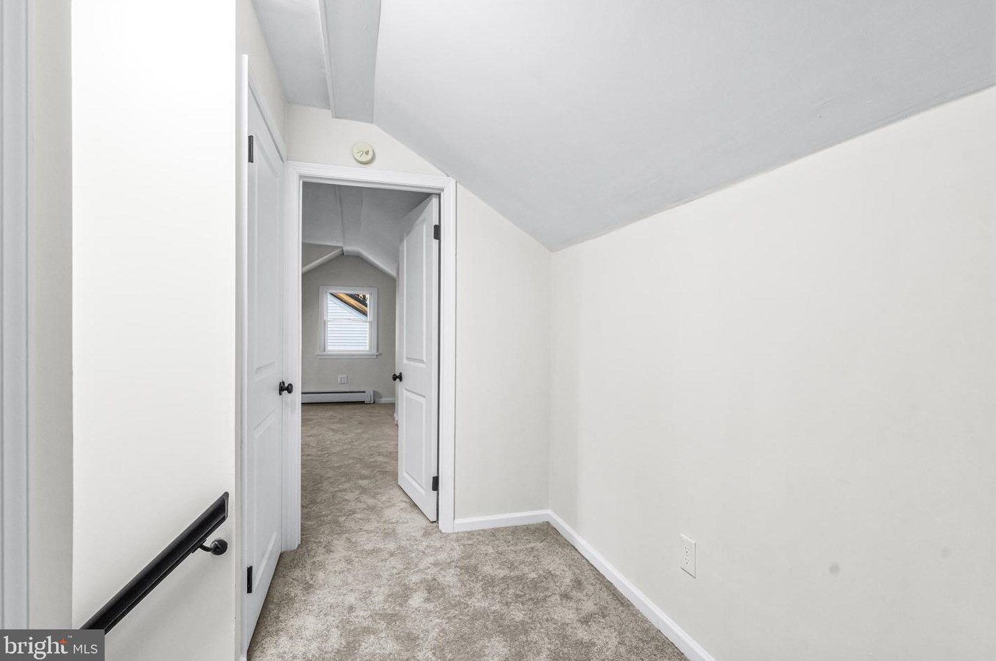 7 Longwood Dr, Wayne PA  19087-2922 exterior