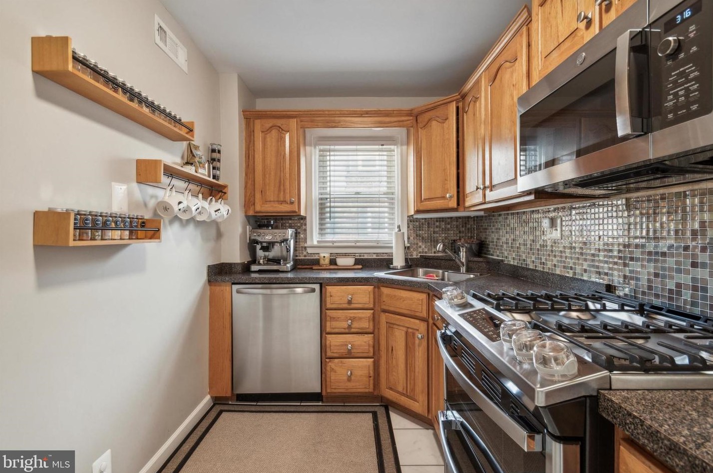 227 Woodland Ave, Media PA 19064-3029 exterior