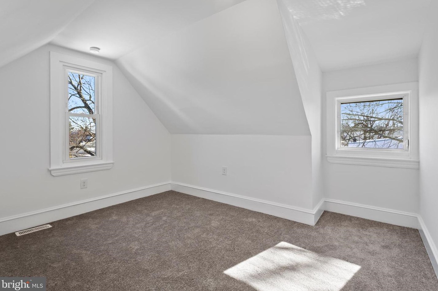 31 Wildwood Ave, Rutledge PA  19070-1915 exterior