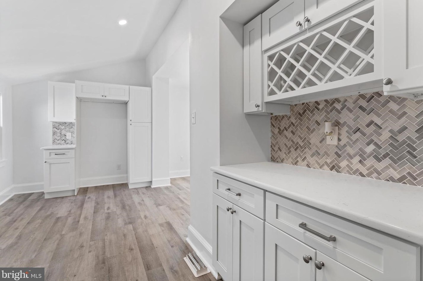 31 Wildwood Ave, Rutledge PA  19070-1915 exterior