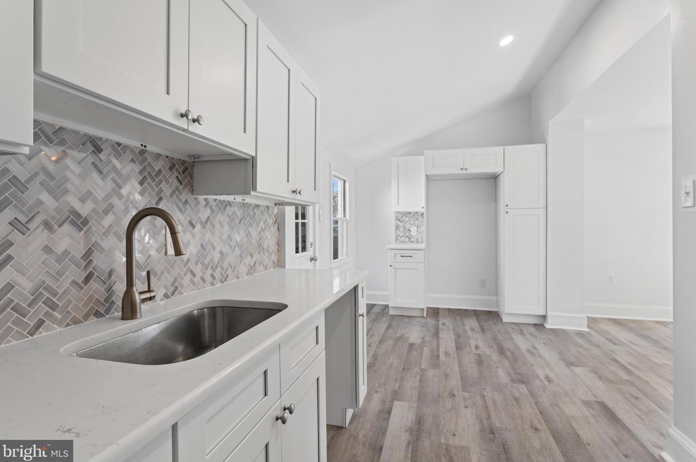 31 Wildwood Ave, Rutledge PA  19070-1915 exterior