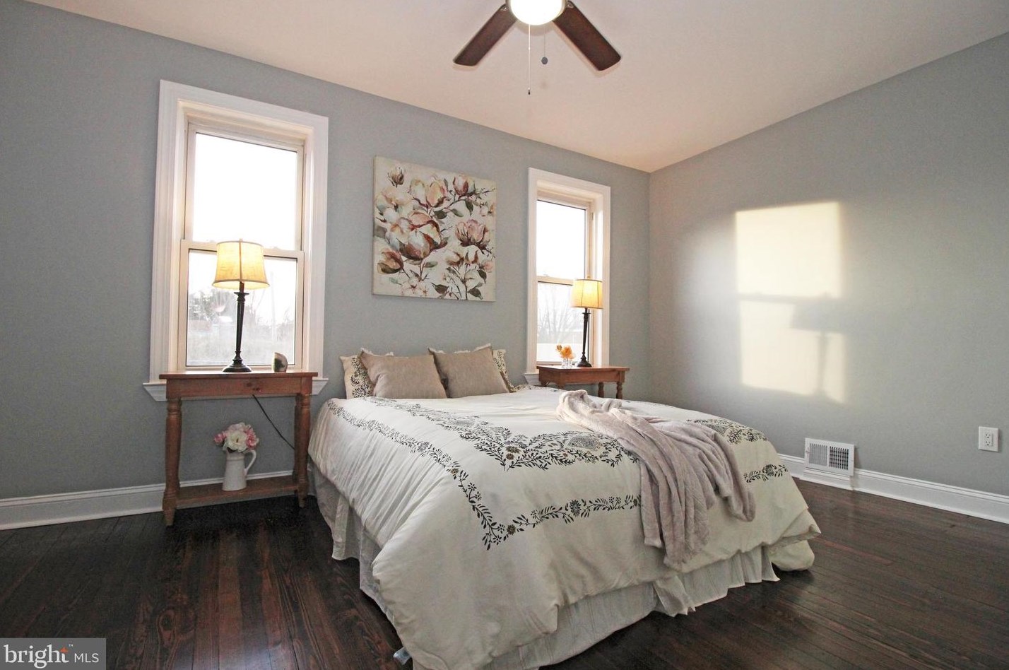 301 Poplar St, Darby PA  19023-2028 exterior