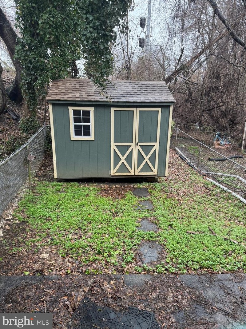 325 Fern St, Darby PA  19023-2614 exterior