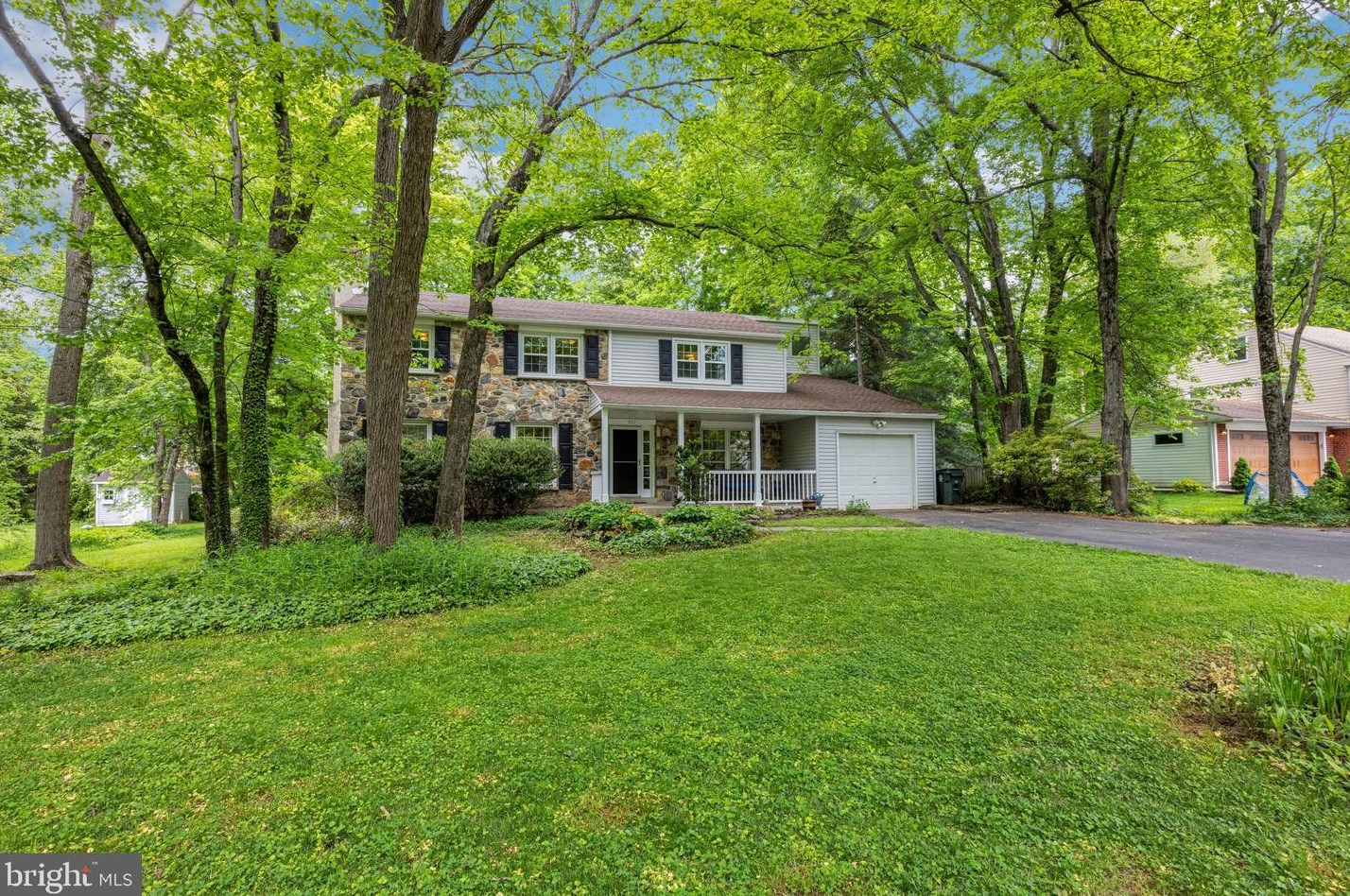 409 Bickmore Dr, Media PA 19086-6806 exterior