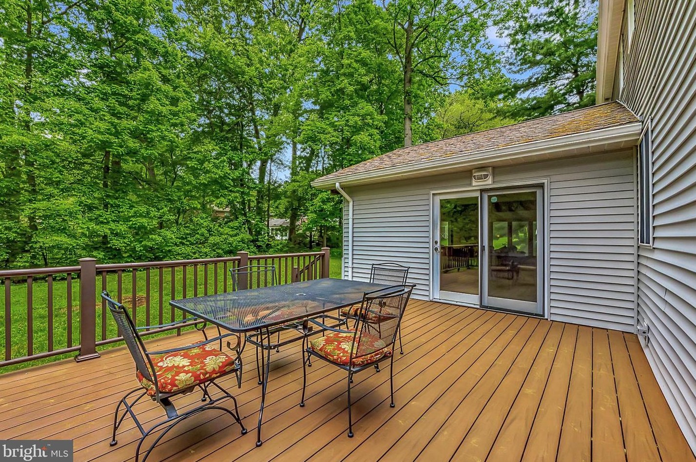 409 Bickmore Dr, Media PA 19086-6806 exterior