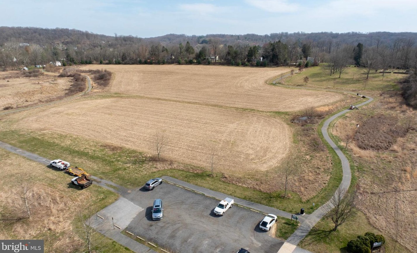 44 Wharton Dr, Glen Mills PA  19342-9522 exterior