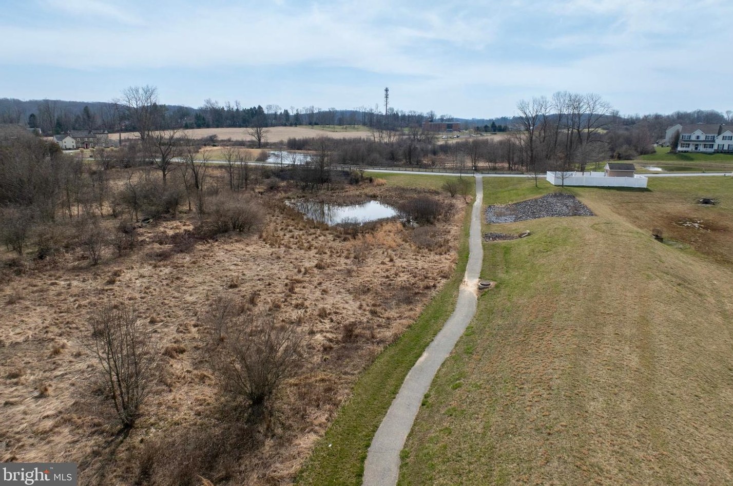 44 Wharton Dr, Glen Mills PA  19342-9522 exterior