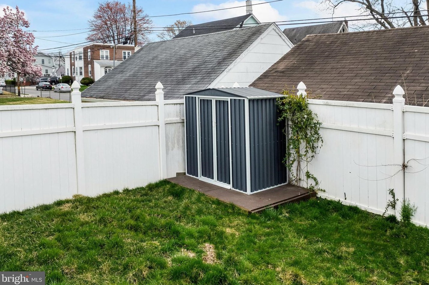 39 Cooke Ave, Manor PA 19036-1318 exterior