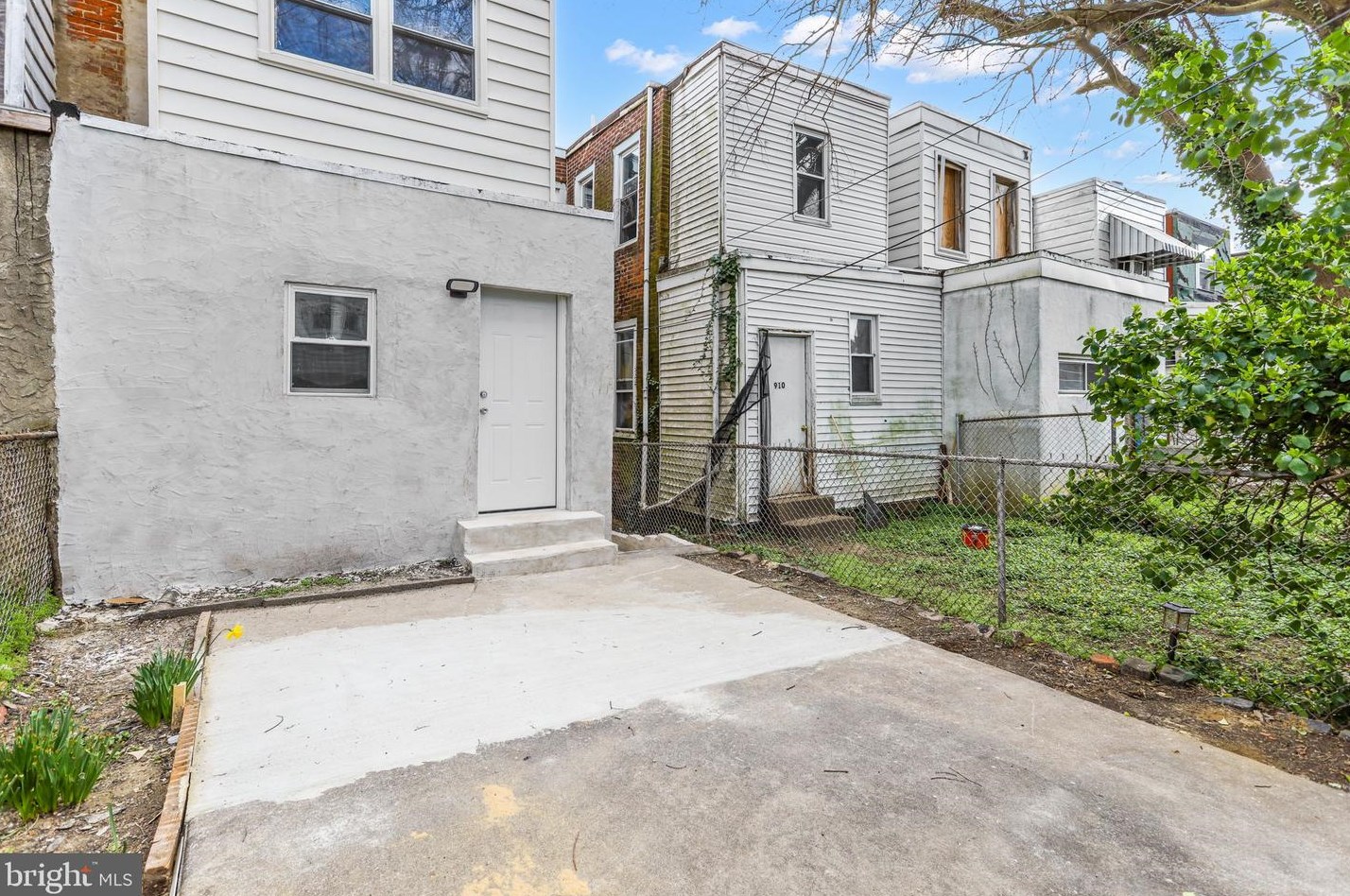 912 Forrester Ave, Darby PA 19023-1612 exterior