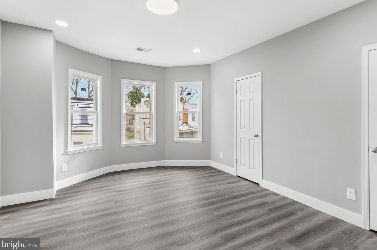 912 Forrester Ave, Darby PA 19023-1612 exterior