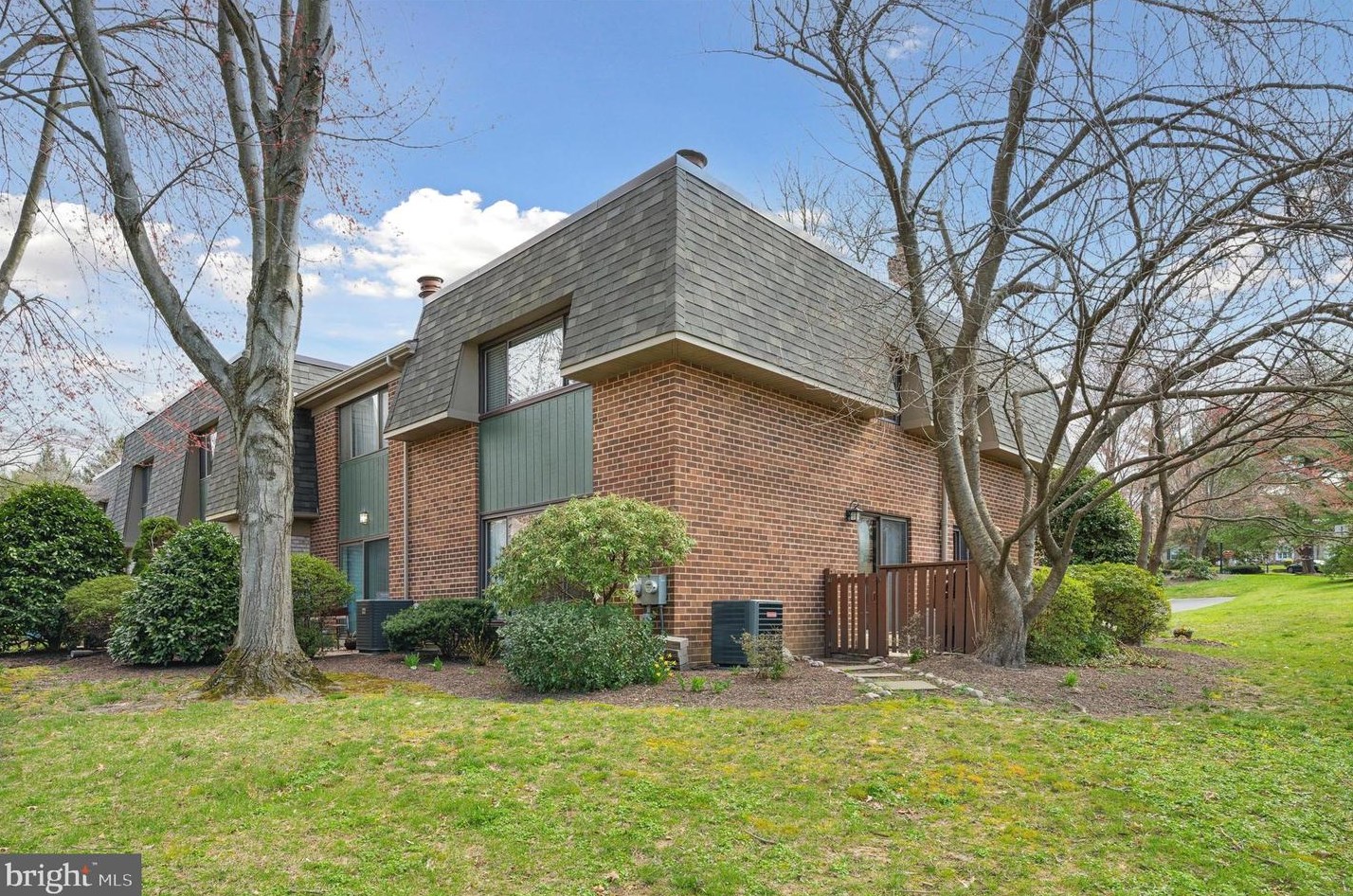 1155 Putnam Blvd, Media PA  19086-6766 exterior