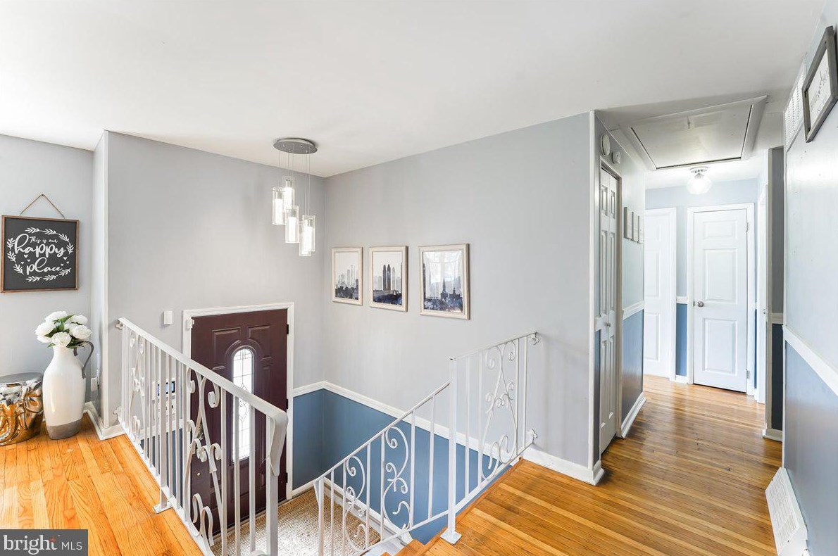 18 Latches Ln, Chester PA  19014-1709 exterior