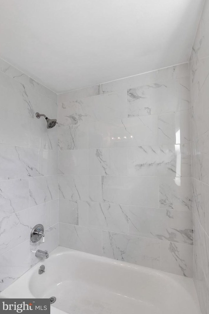 125 Golf Rd, Darby PA 19023-1313 exterior