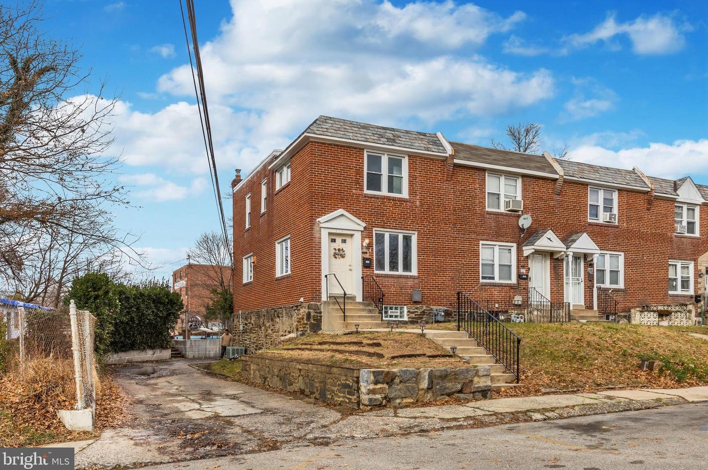 125 Golf Rd, Darby PA 19023-1313 exterior