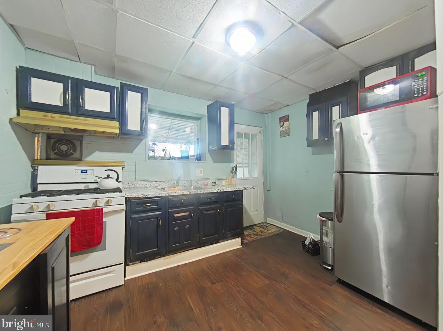 1118 Thomas St, Chester PA 19013-6422 exterior