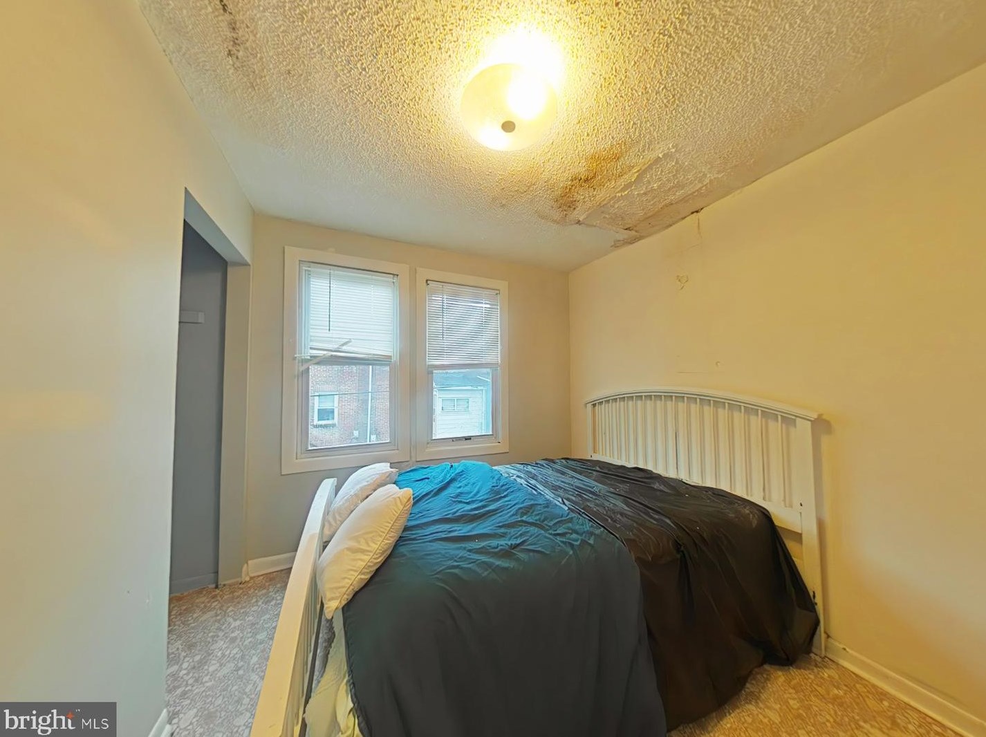 1118 Thomas St, Chester PA 19013-6422 exterior