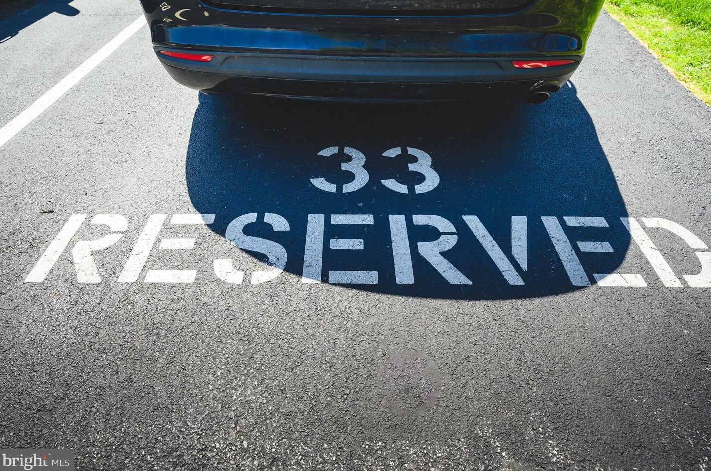 28 Silver Lake Ter, Rutledge PA  19070-1545 exterior