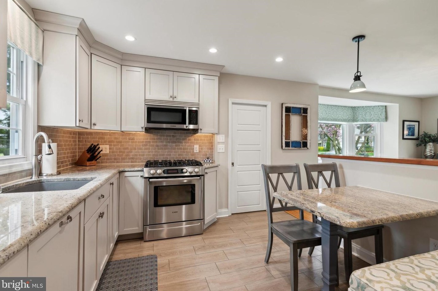 16 Golfview Rd, Ardmore PA  19003-1018 exterior