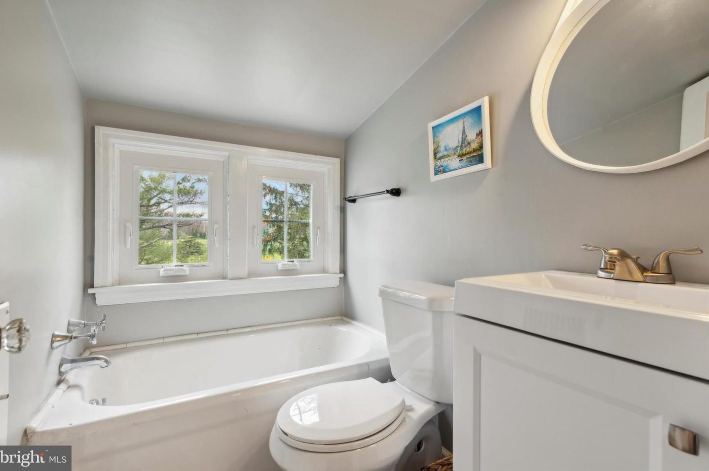 16 Golfview Rd, Ardmore PA  19003-1018 exterior