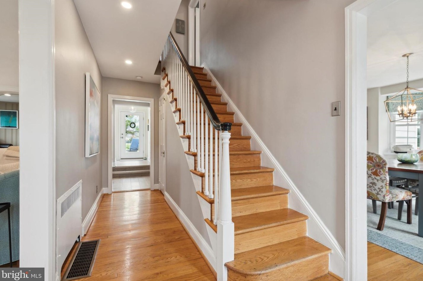 16 Golfview Rd, Ardmore PA  19003-1018 exterior