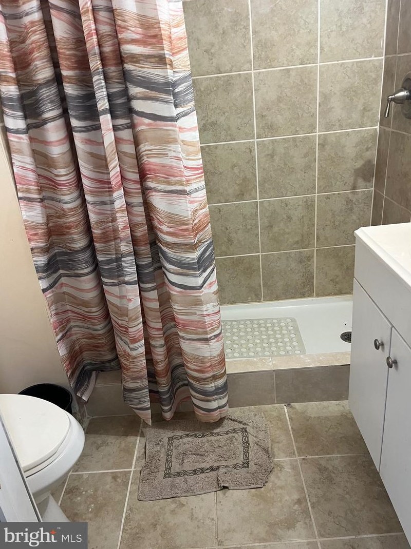 227 Golf Rd, Darby PA 19023-1313 exterior