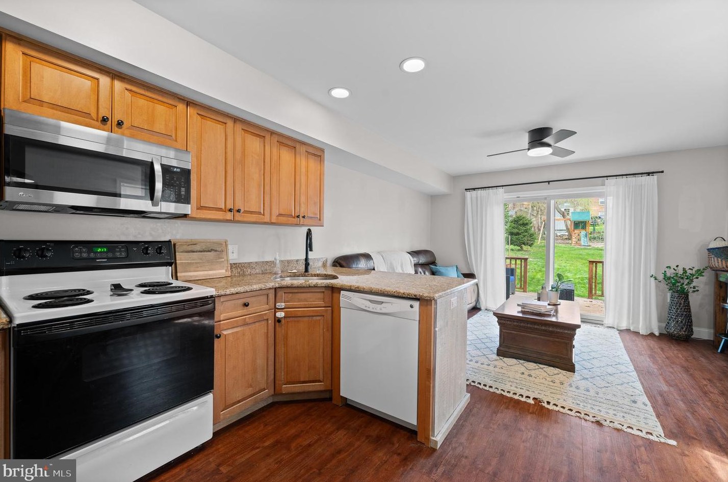 417 Olive St, Media PA  19063-2812 exterior