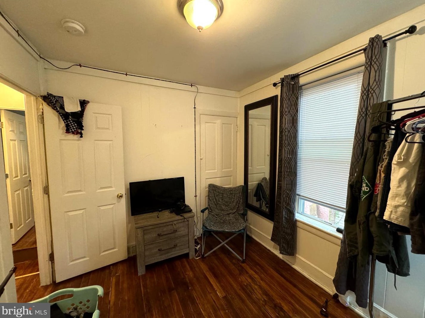 702 Lincoln St, Chester PA 19013-3527 exterior