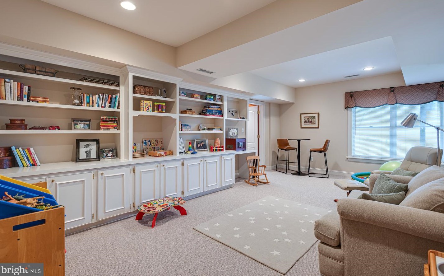 50 Cedar Hill Ln, Media PA 19063-6309 exterior