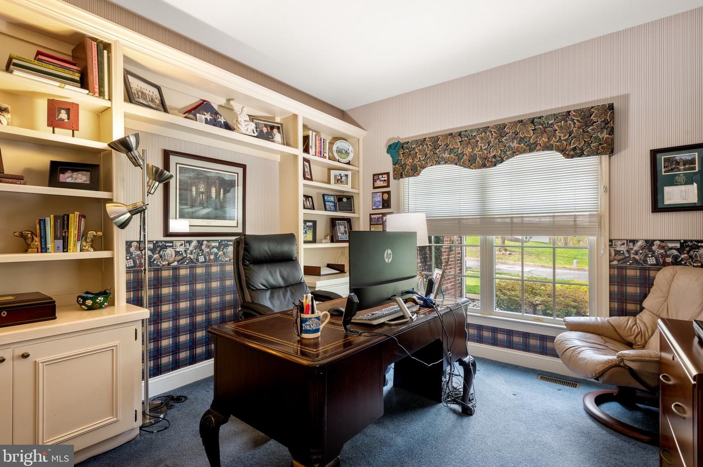 50 Cedar Hill Ln, Media PA 19063-6309 exterior