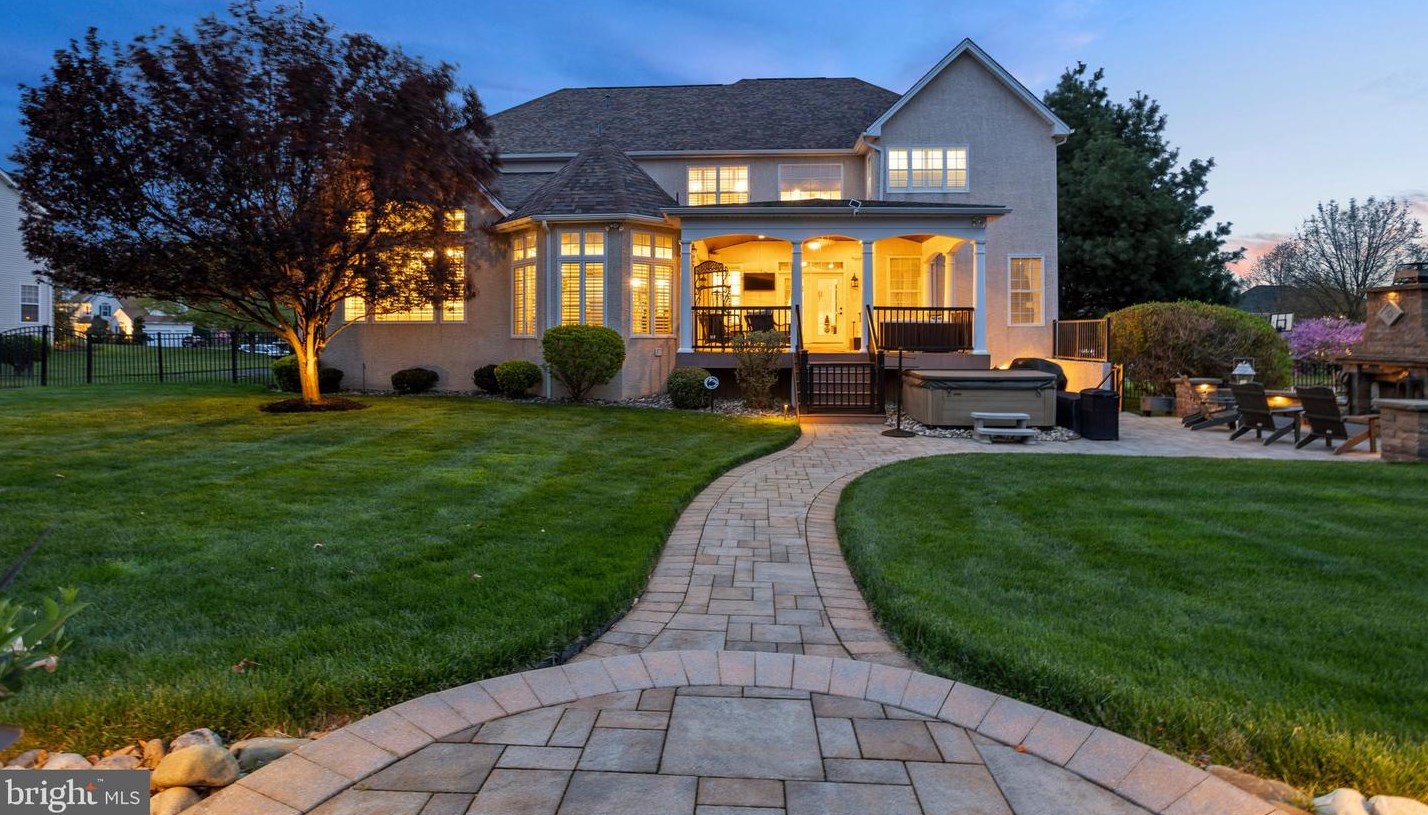3234 Hamilton Ln, Boothwyn PA  19060-1755 exterior