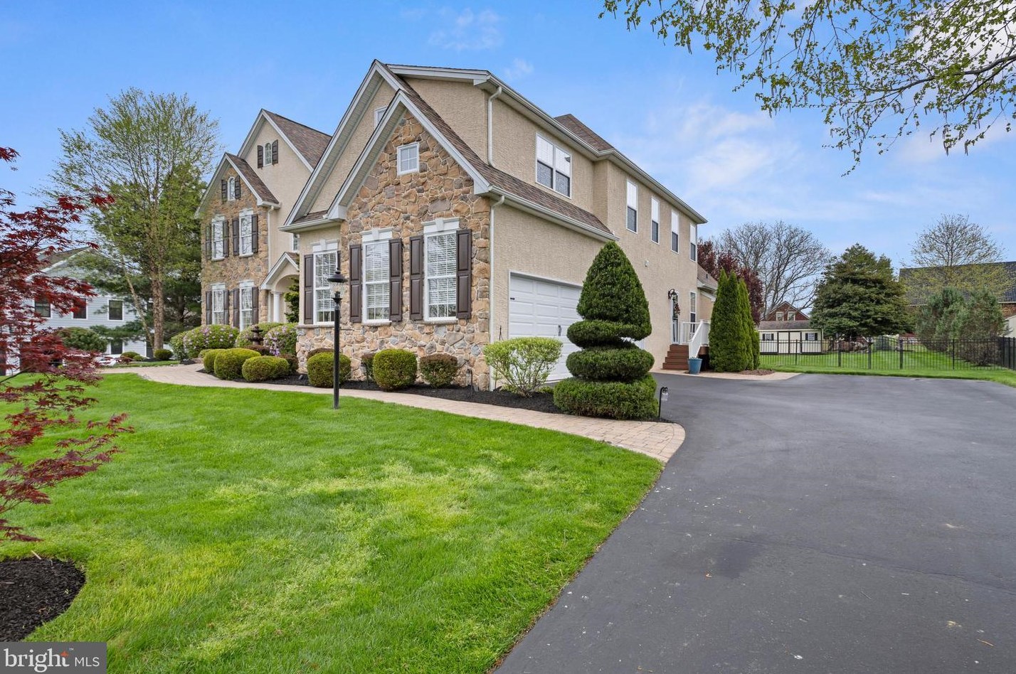 3234 Hamilton Ln, Boothwyn PA  19060-1755 exterior