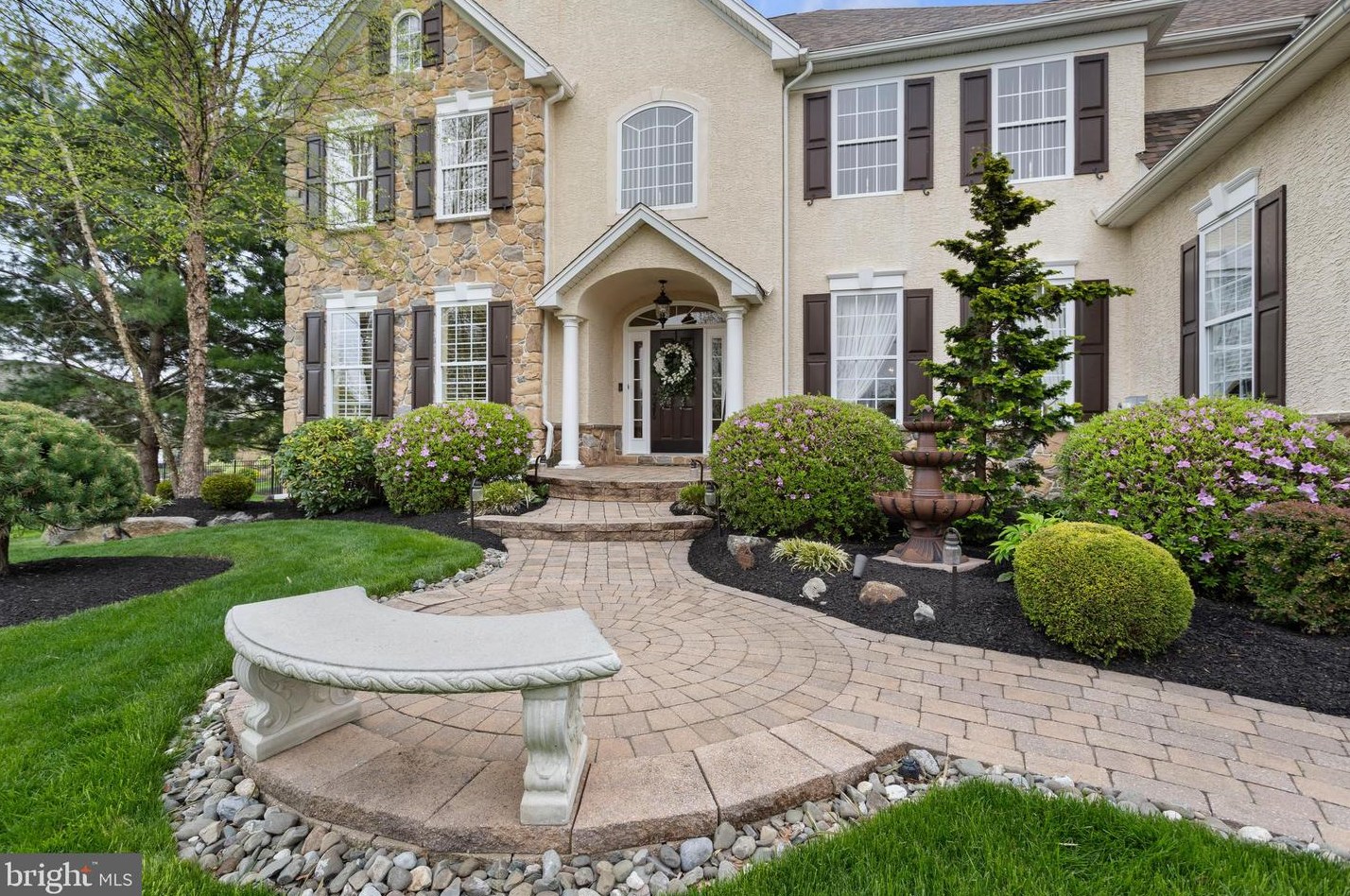 3234 Hamilton Ln, Boothwyn PA  19060-1755 exterior