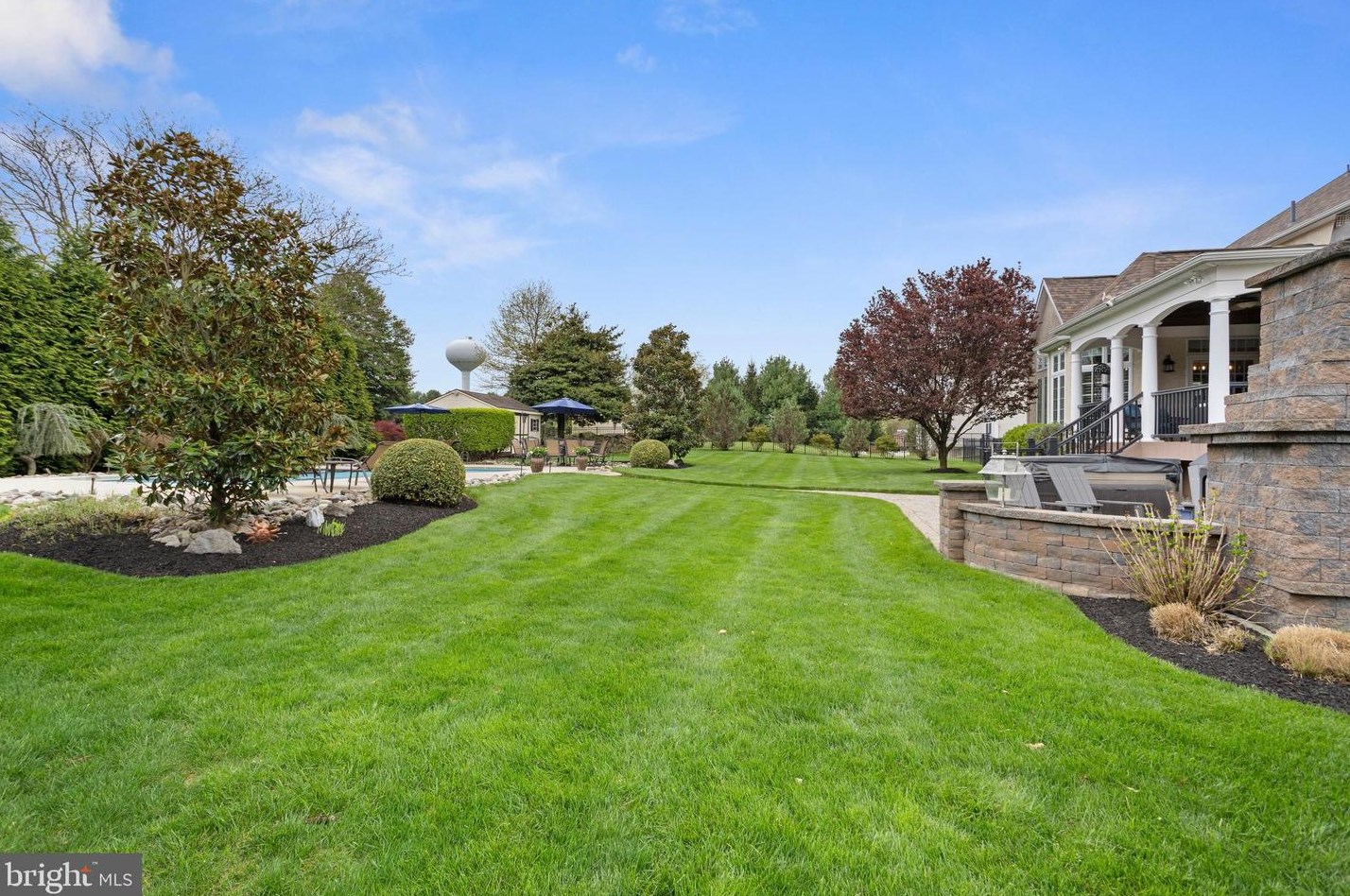 3234 Hamilton Ln, Boothwyn PA  19060-1755 exterior