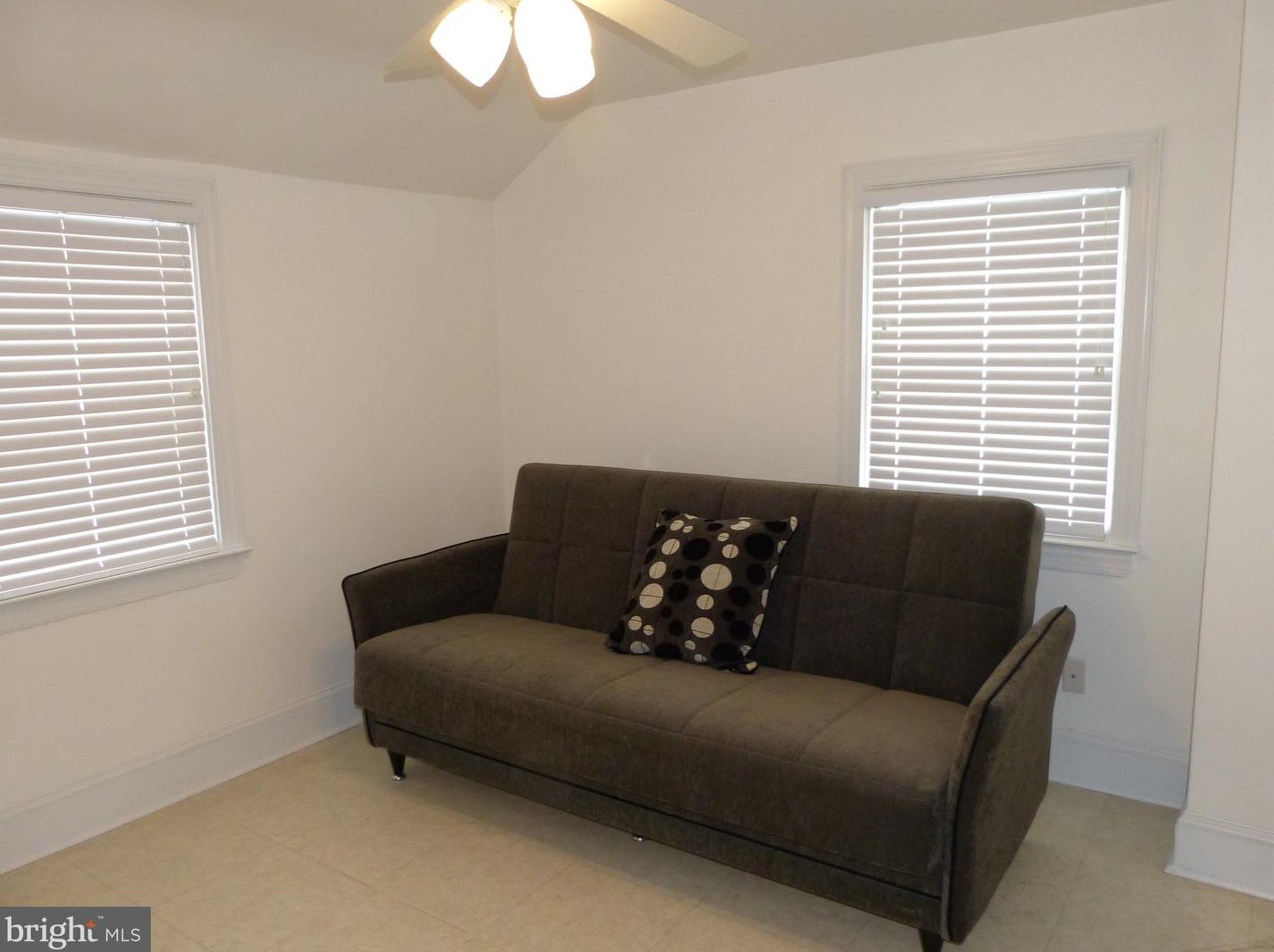 27 Fairhill Rd, Morton PA  19070-1010 exterior