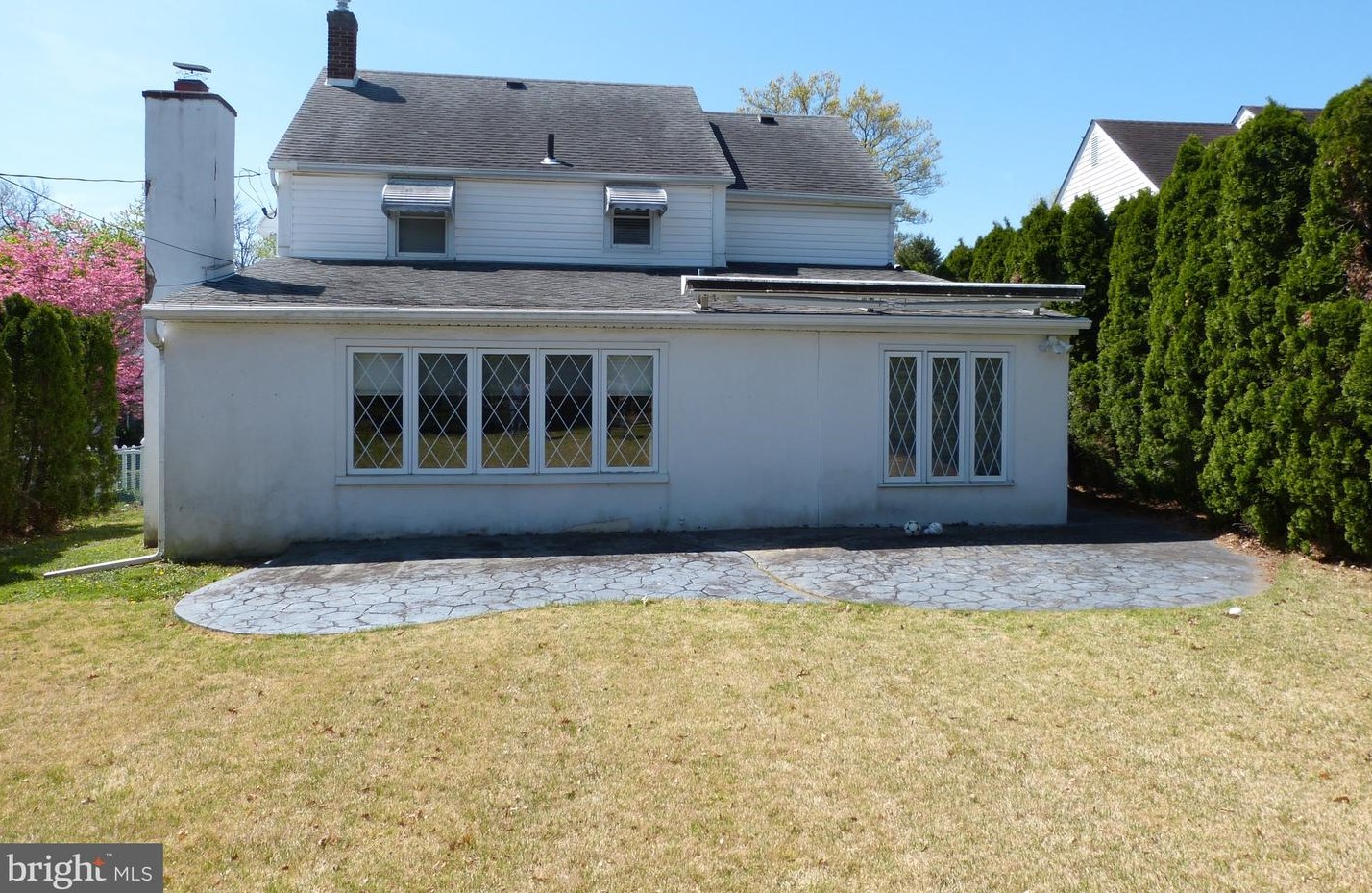 27 Fairhill Rd, Morton PA  19070-1010 exterior