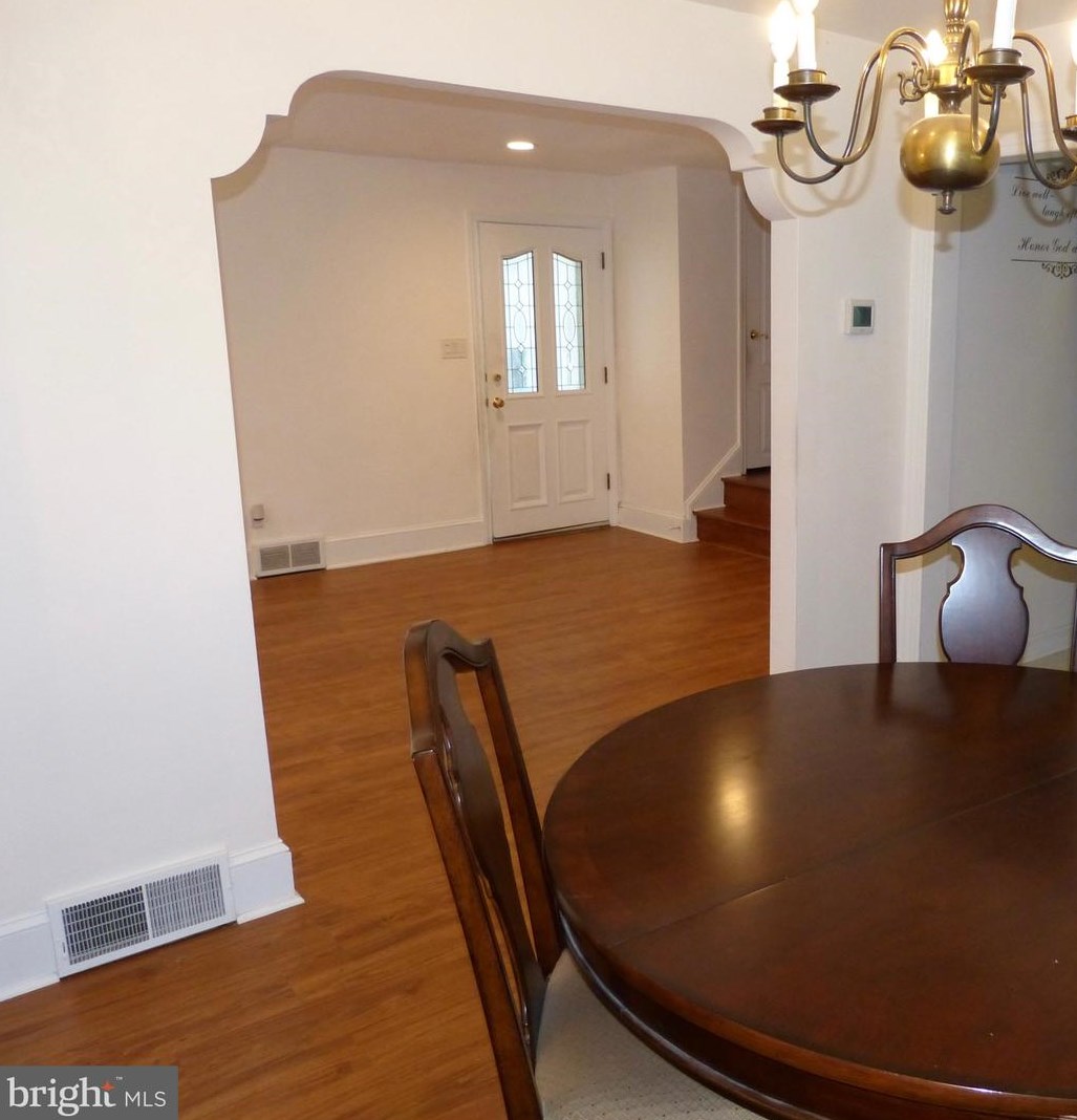 27 Fairhill Rd, Morton PA  19070-1010 exterior