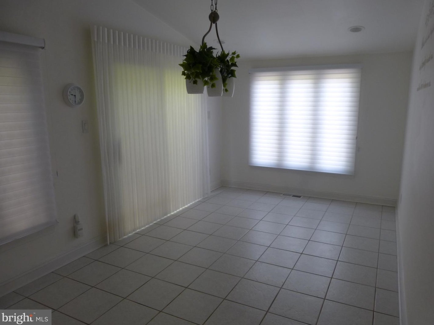 27 Fairhill Rd, Morton PA  19070-1010 exterior