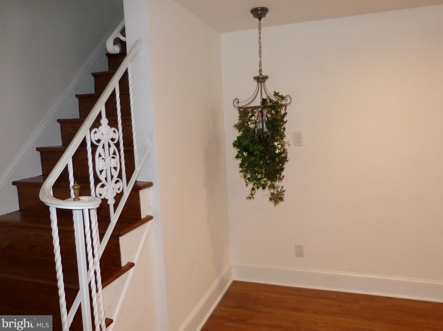 27 Fairhill Rd, Morton PA  19070-1010 exterior