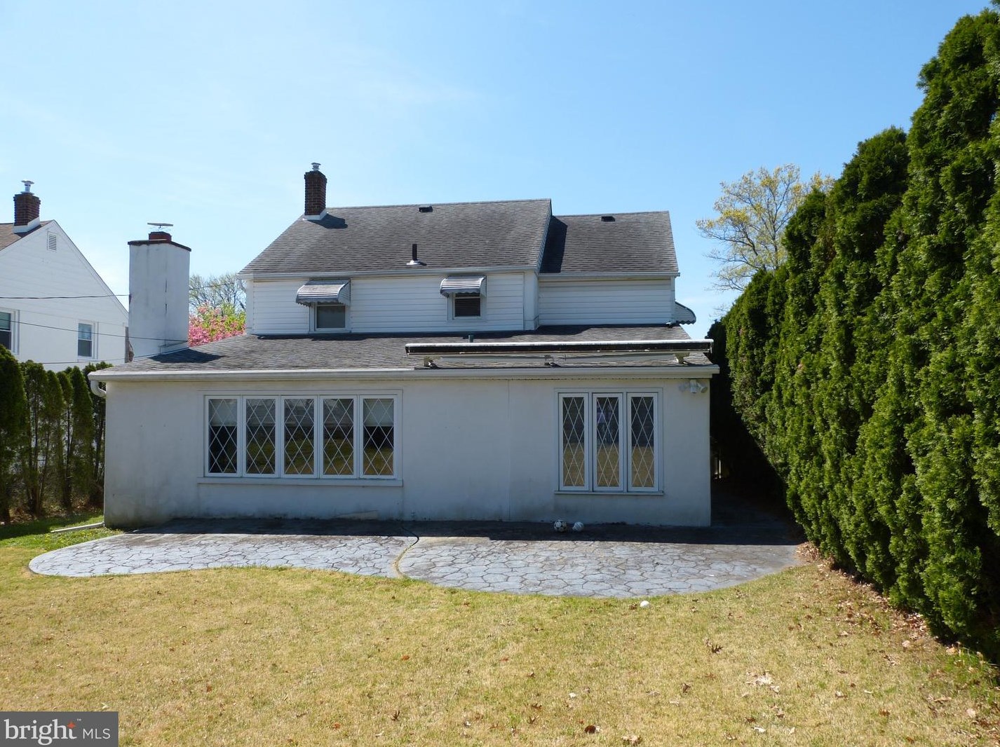 27 Fairhill Rd, Morton PA  19070-1010 exterior