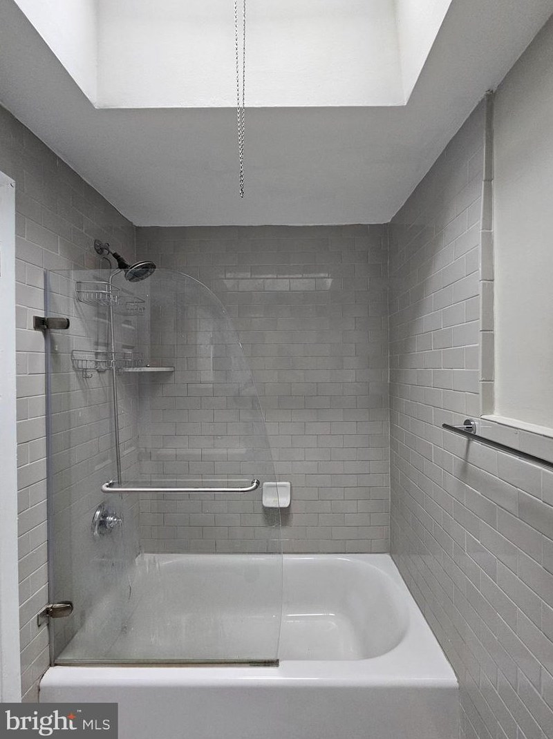 1237 Harshaw Rd, Chester PA 19015-1907 exterior