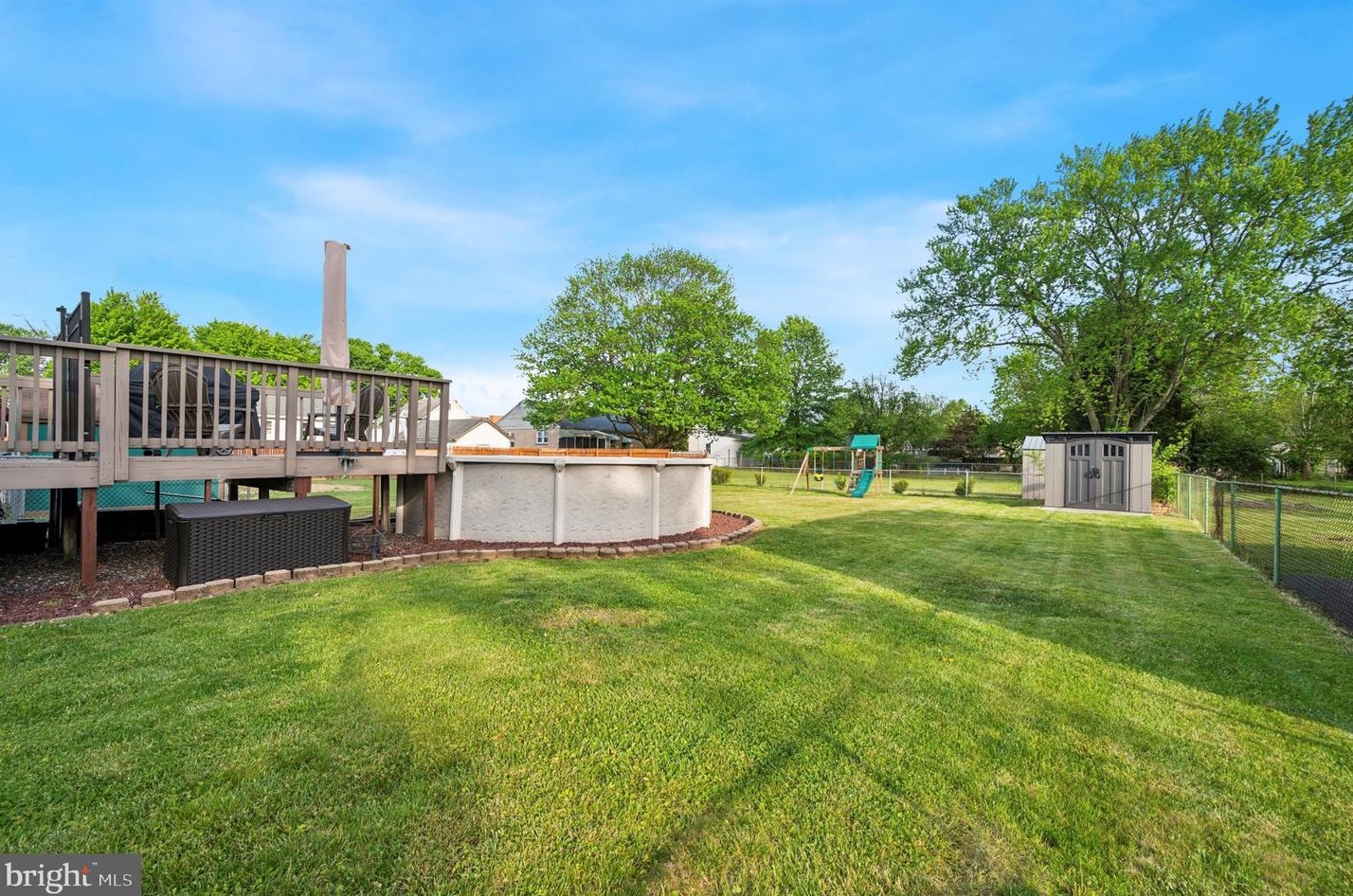 1615 Mccay Ave, Boothwyn PA  19061-3447 exterior